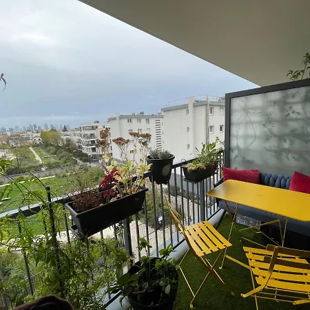 Superbe Avec Vue Panoramique Sur La Défense *