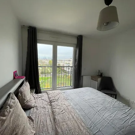 Apartment Superbe Avec Vue Panoramique Sur La Defense *