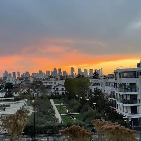 Superbe Avec Vue Panoramique Sur La Defense Bois-Colombes